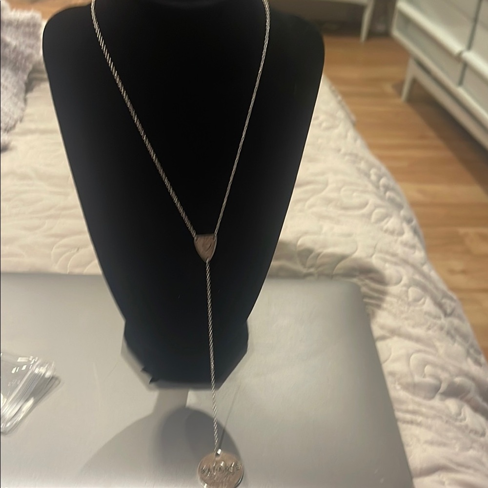 Elegant Silver Necklace with Heart Pendant